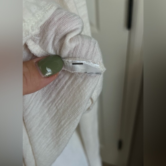 Gap white top, Size S - Picture 4 of 5